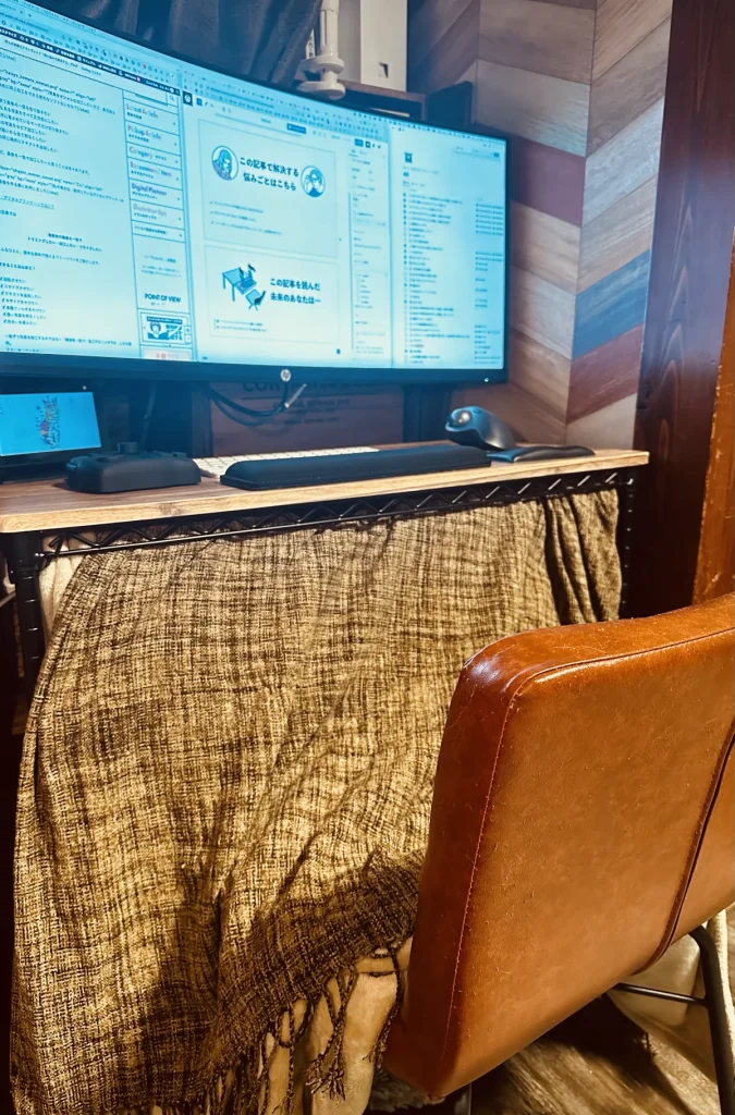 パソコンデスクを自作DIYでコタツにする方法